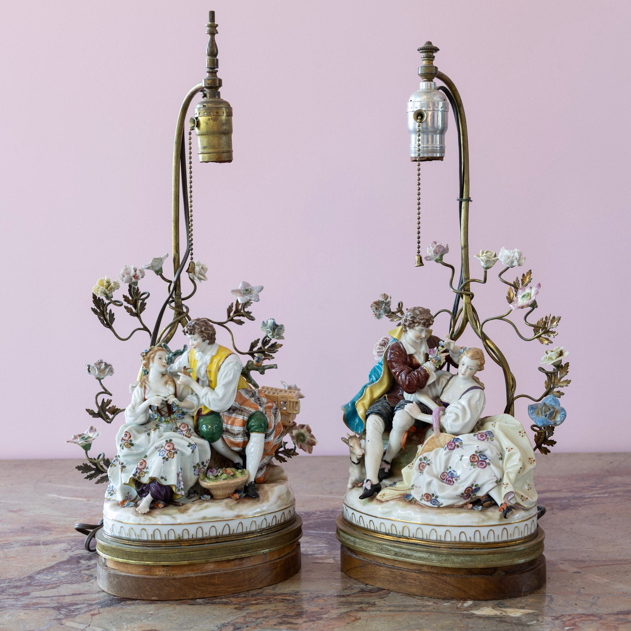 Pair of Porcelain Rococo Style Couple Lamps – Le Chateau