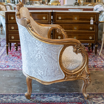 Louis XV Gilded Sofa – Carved Frame & Cream Damask Upholstery