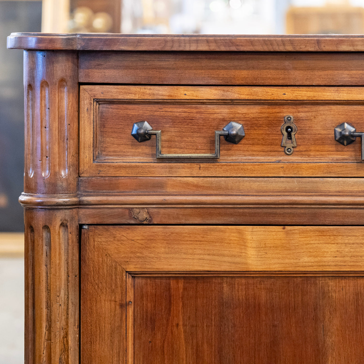 Louis XVI Wood Sideboard – Fluted Columns & Square Pulls