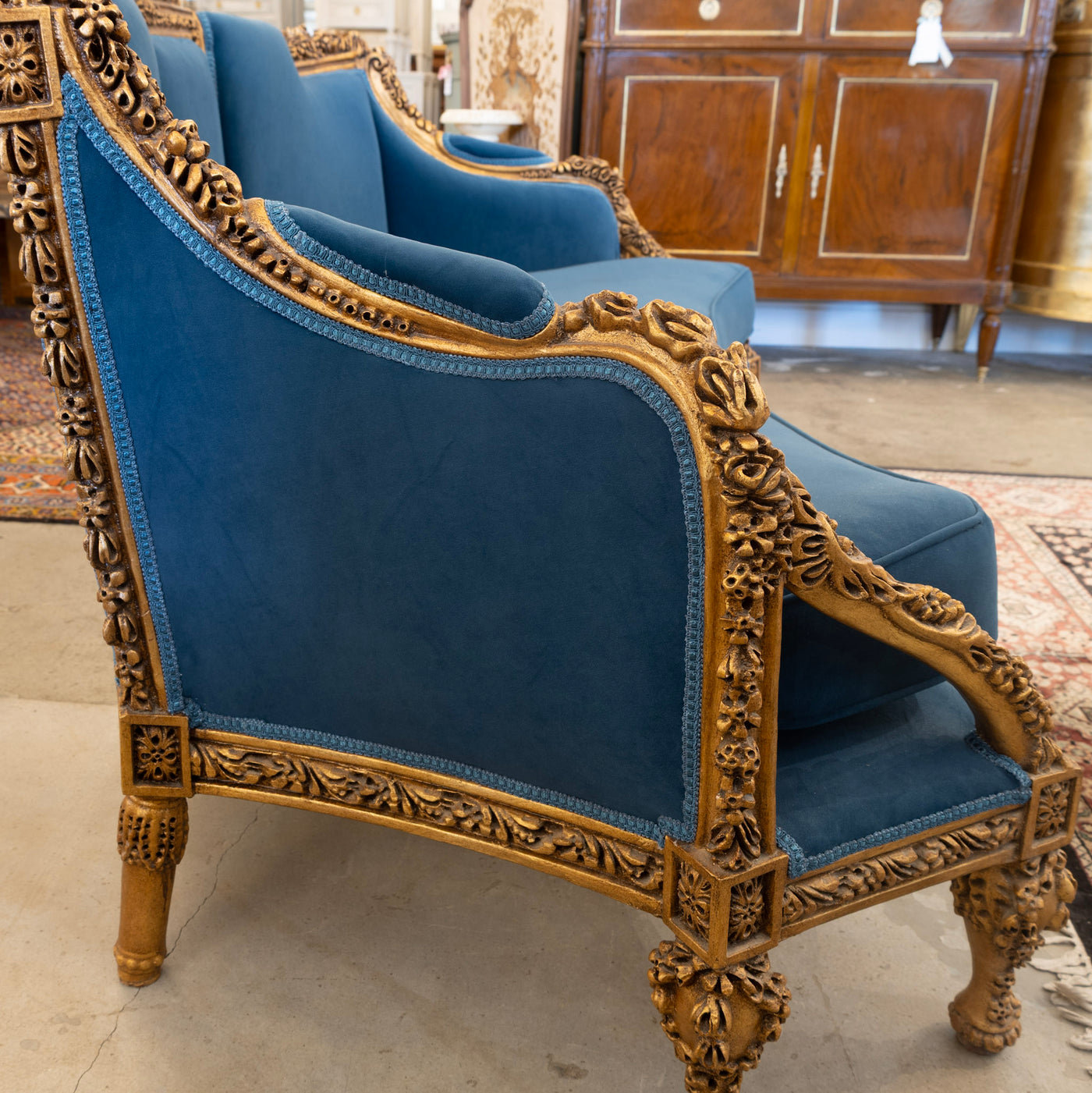 Louis XVI Gilded Sofa – Carved Detailing & Dark Blue Velvet Upholstery