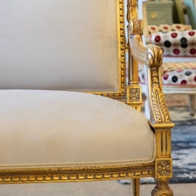 Louis XVI Gilded Loveseat Sofa – Two-Tone Carved Frame & Soft Grey Velvet Upholstery
