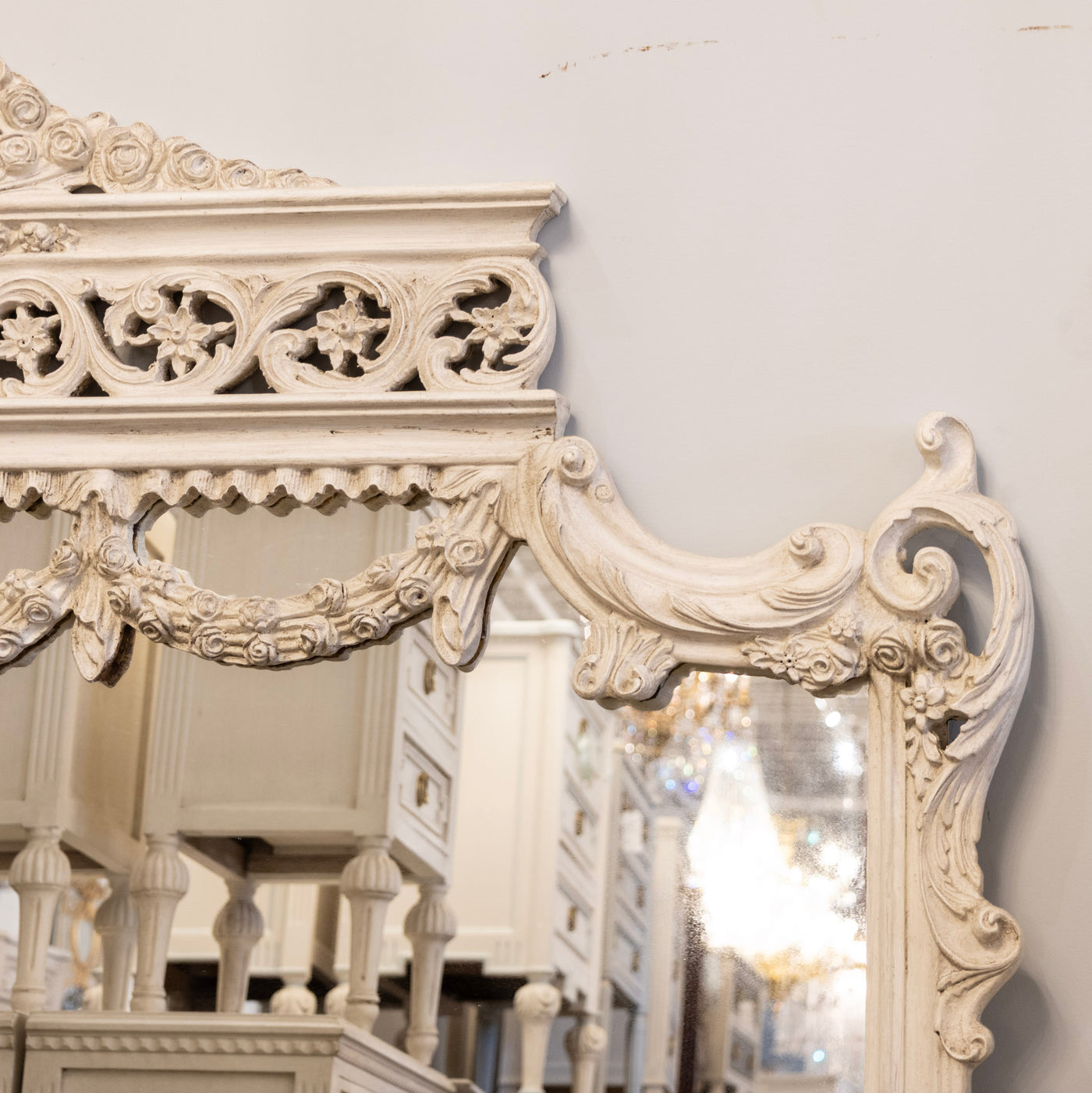 Louis XV Trumeau Mirror – Intricate Wreath Carvings in Antique White