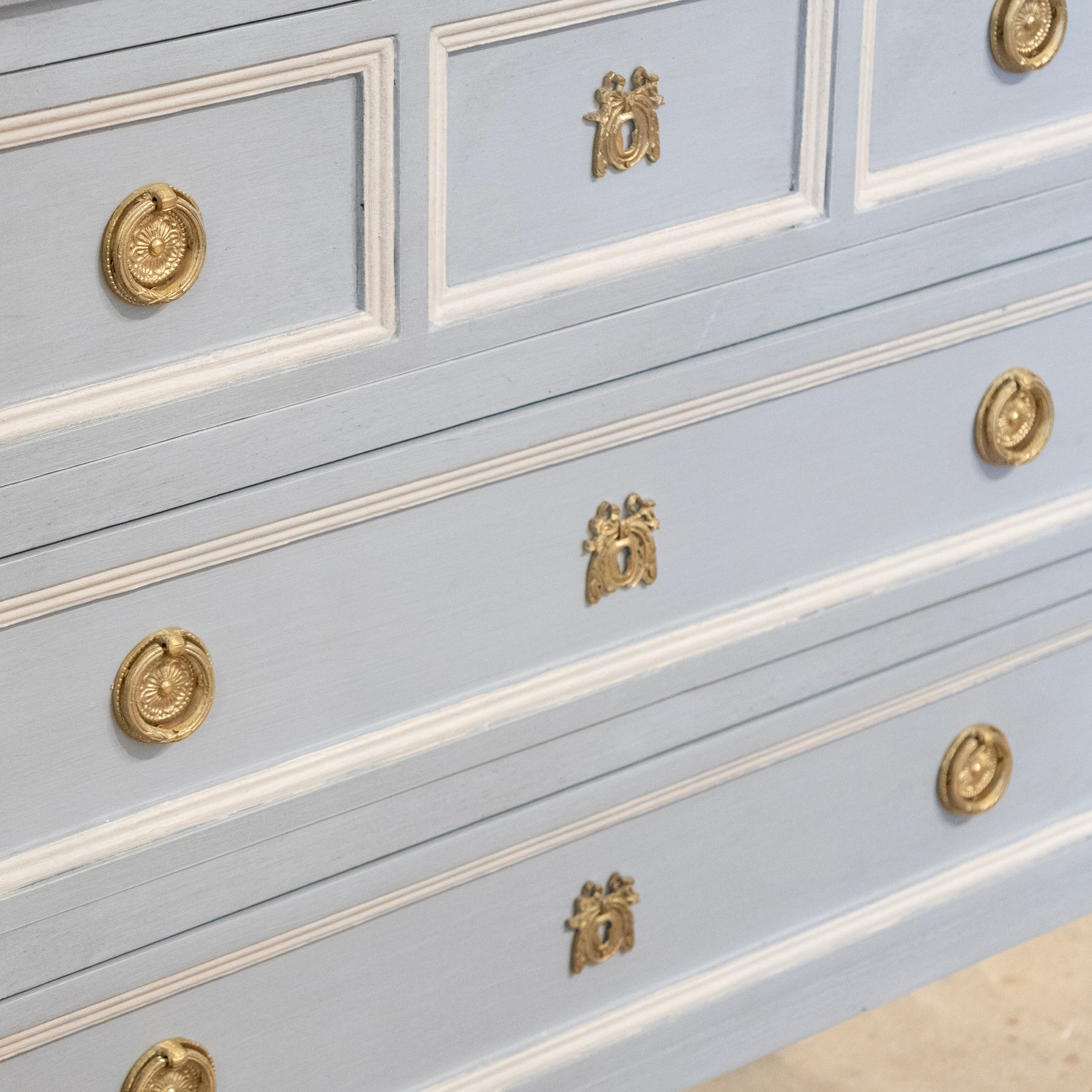 Swedish 3-Drawer Chest – Rounded Corners & Brass Pulls in Blue – Le Chateau