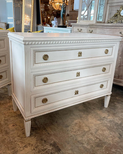 Swedish Beaded Front Chest with Escutcheon on Drawers