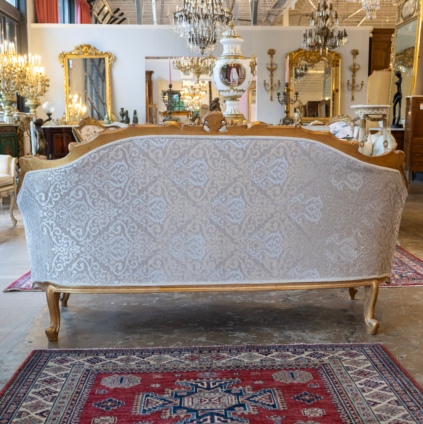Louis XV Gilded Sofa – Carved Frame & Cream Damask Upholstery