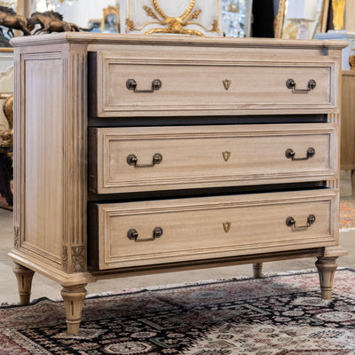 French Oak Stripped 3-Drawer Chest – Fluted Columns & Square Pulls