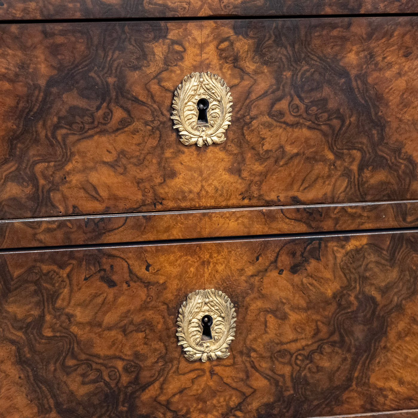 Louis Philippe Marbled Burl Wood Chest – Ornate Pulls