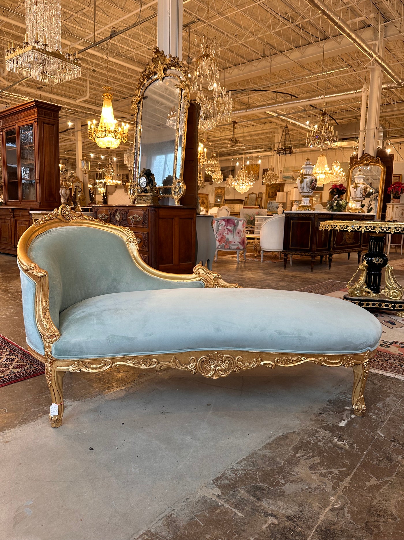 Louis XV Chaise Lounge in Light Blue Velvet