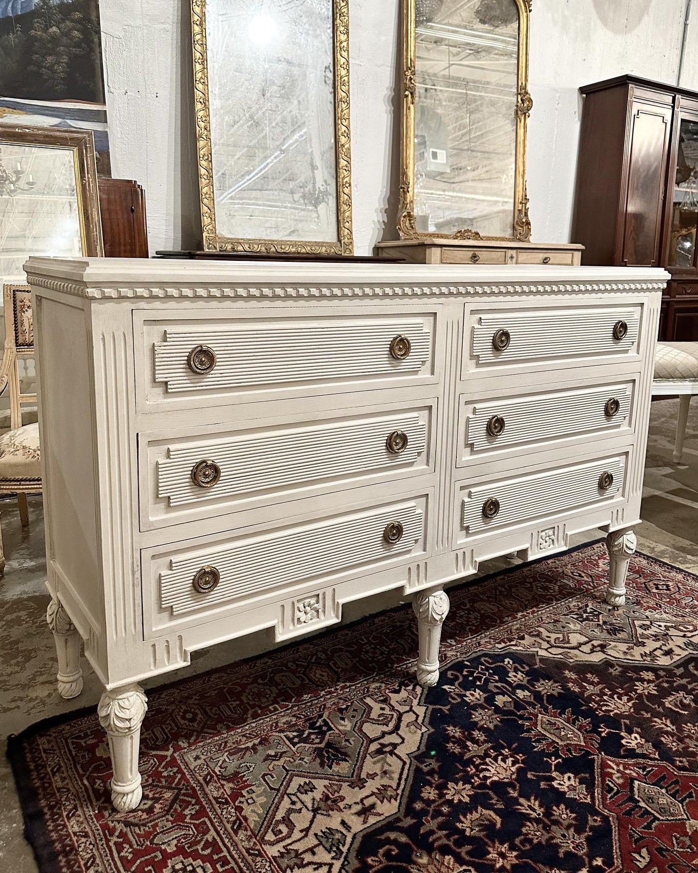 Swedish 6 Drawer Dresser with Ballerina Legs