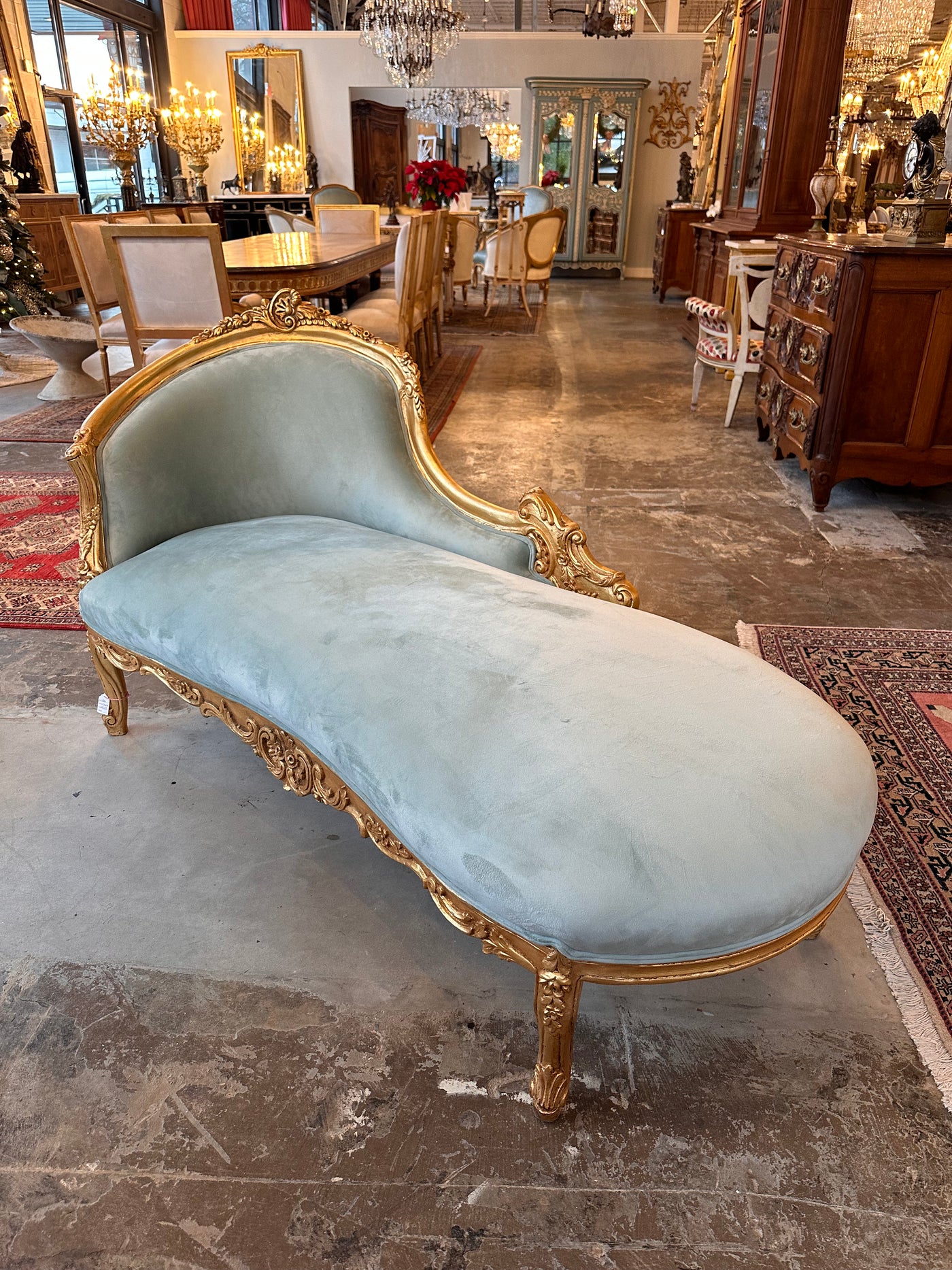 Louis XV Chaise Lounge in Light Blue Velvet