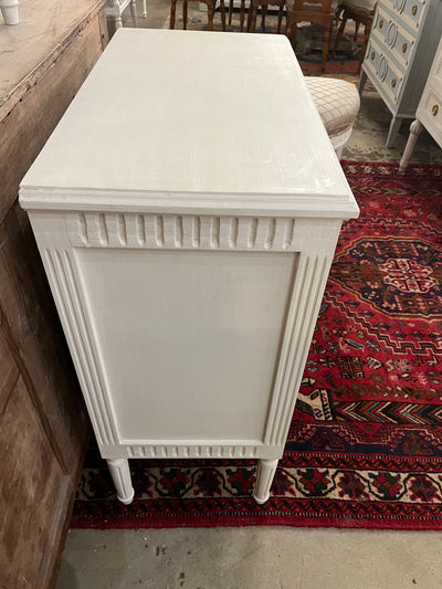 White Swedish Chest with Open Trim and Fluted Detail